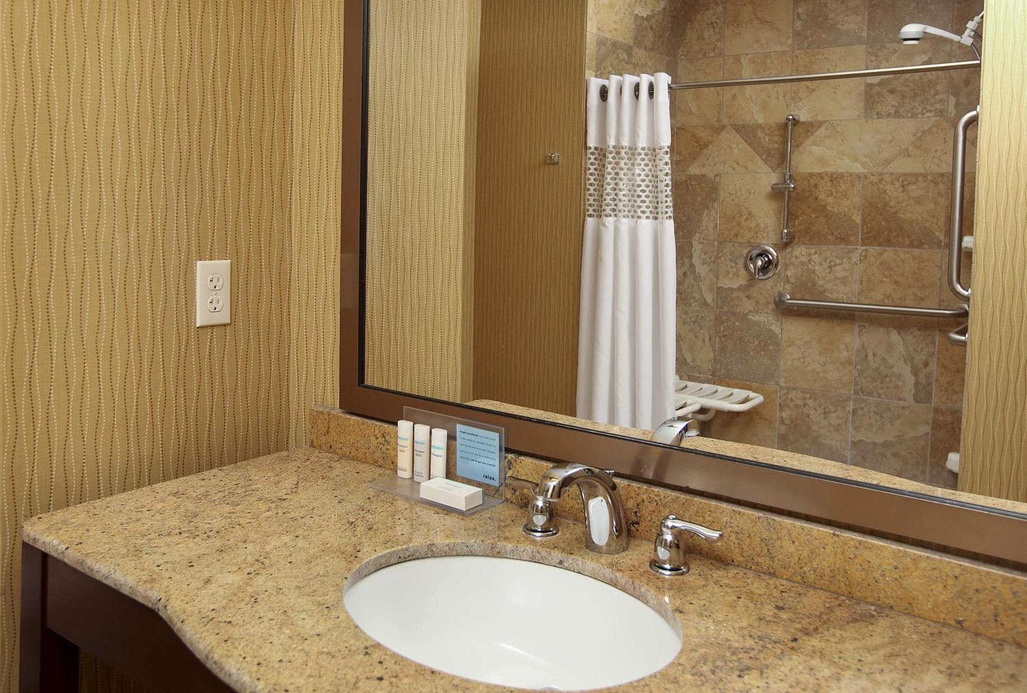 Hampton Inn & Suites Fargo Medical Center Kültér fotó