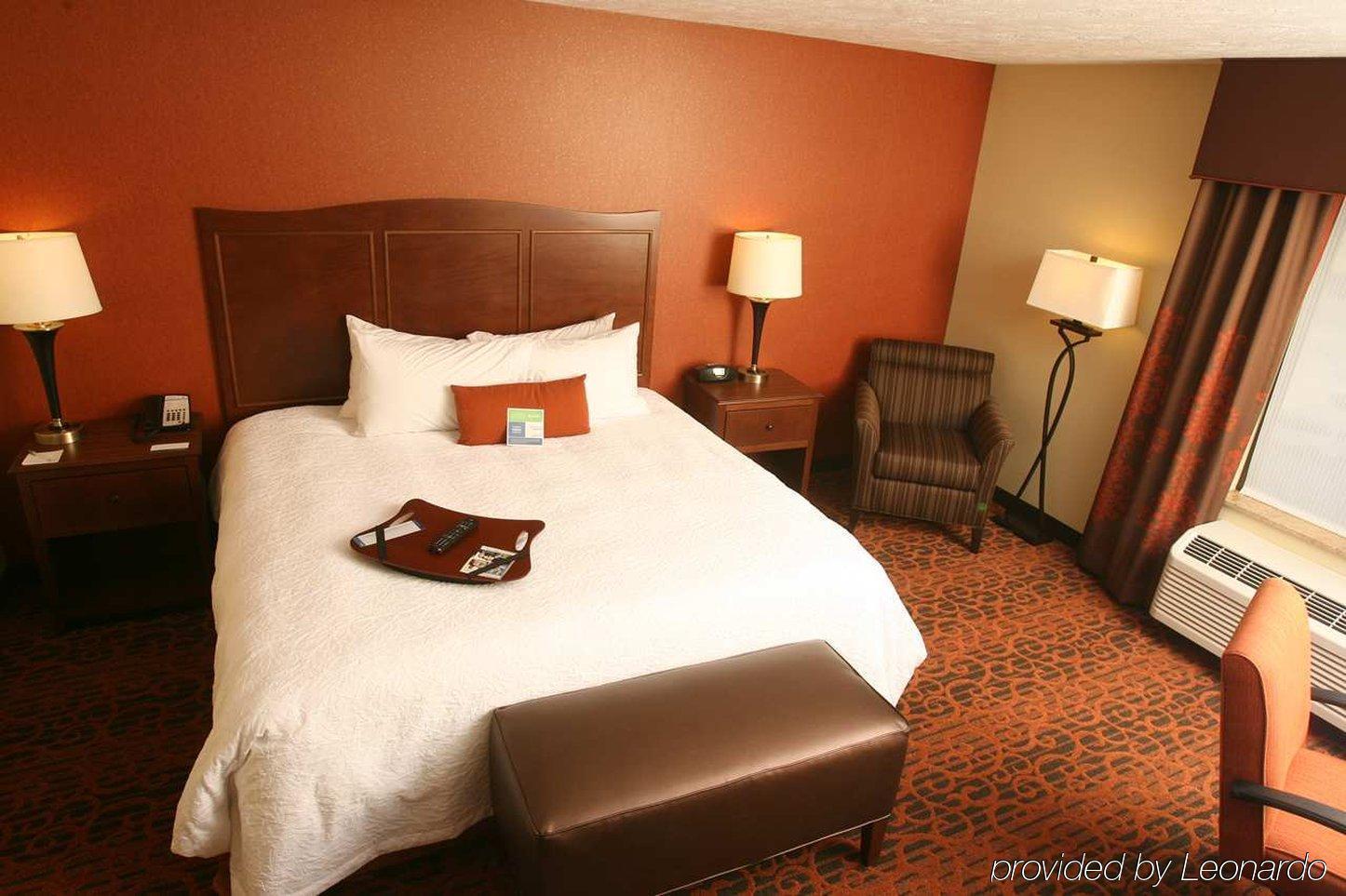 Hampton Inn & Suites Fargo Medical Center Szoba fotó