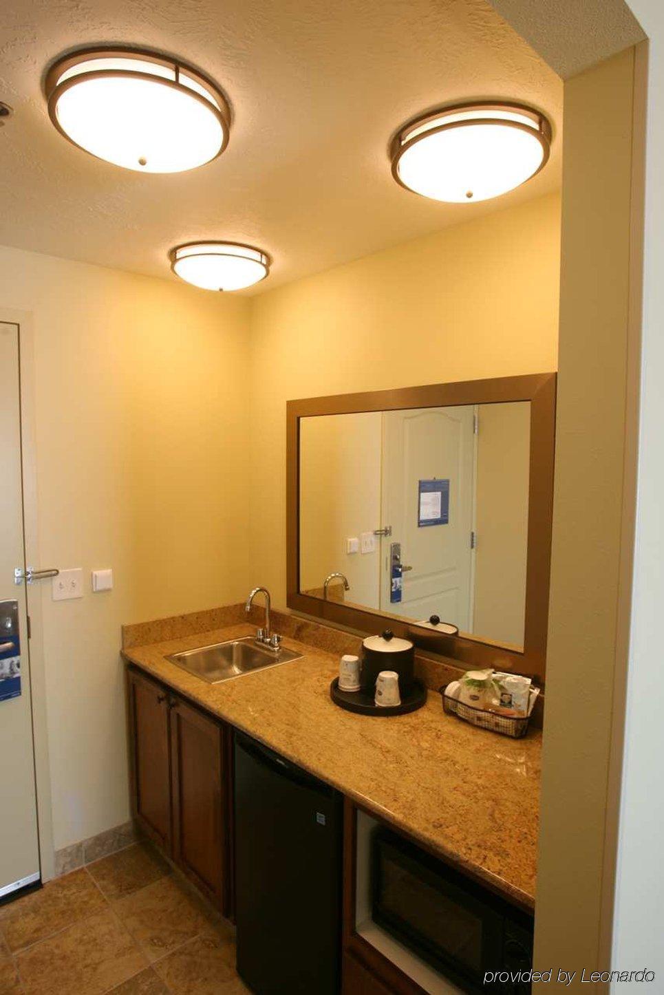 Hampton Inn & Suites Fargo Medical Center Szoba fotó